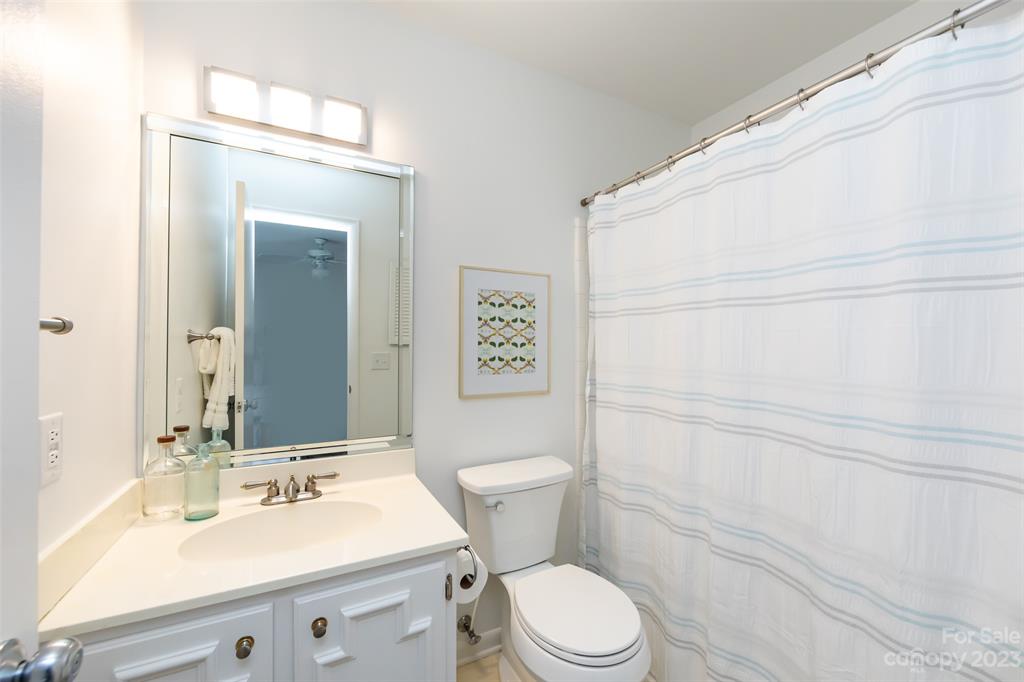 1060 Sardis Cove Drive Charlotte NC 28270
