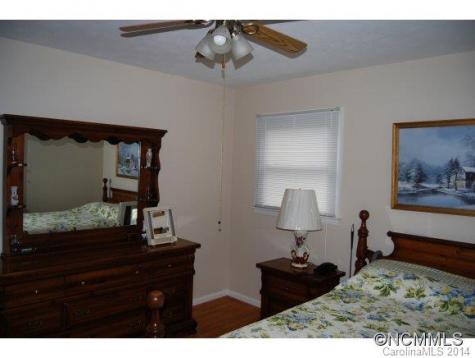 403 Reger Avenue Swannanoa NC 28778