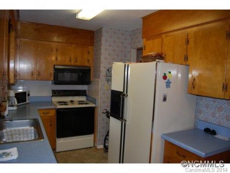 403 Reger Avenue Swannanoa NC 28778
