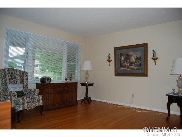 403 Reger Avenue Swannanoa NC 28778