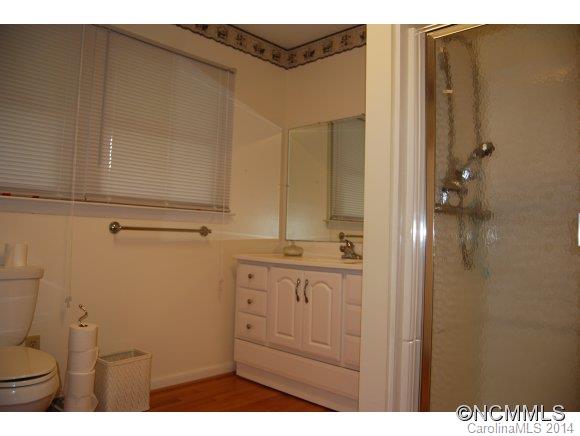 403 Reger Avenue Swannanoa NC 28778
