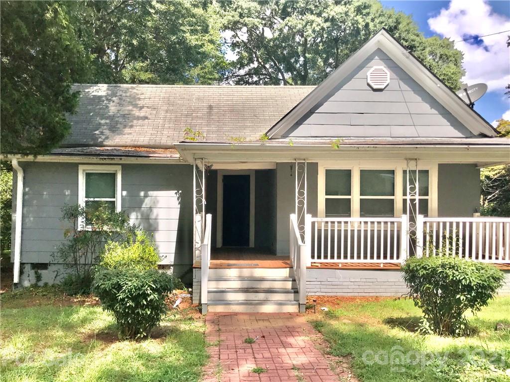 1820 Hemlock Avenue Gastonia NC 28054