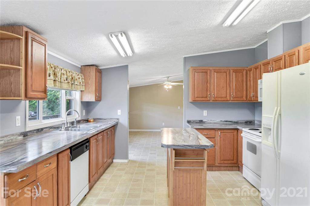 33 Weaver Ridge Drive Weaverville NC 28787