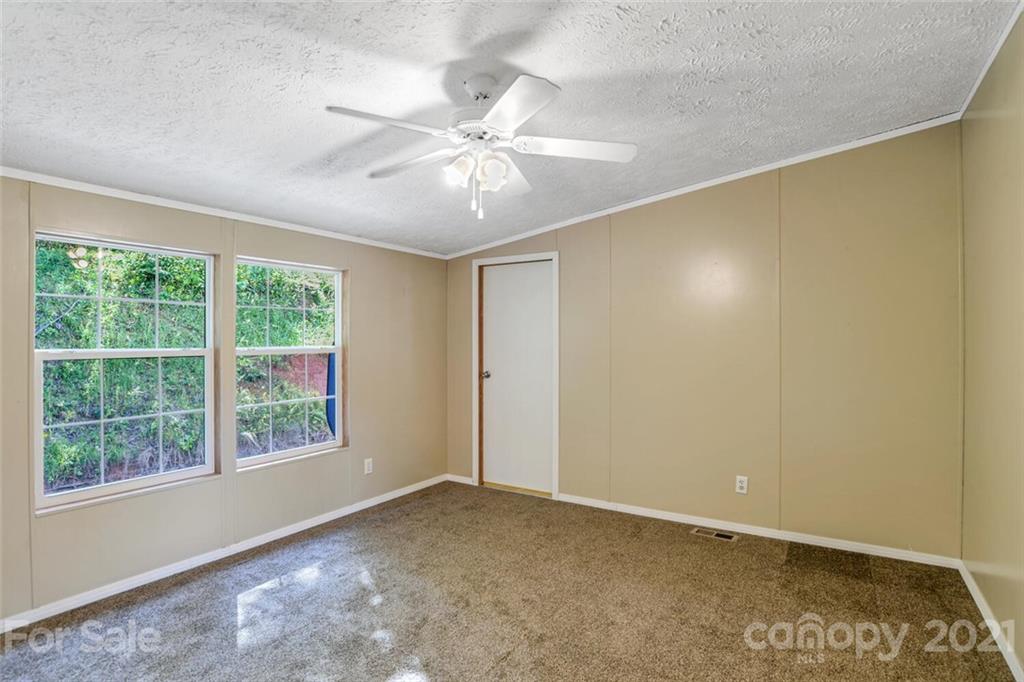 33 Weaver Ridge Drive Weaverville NC 28787
