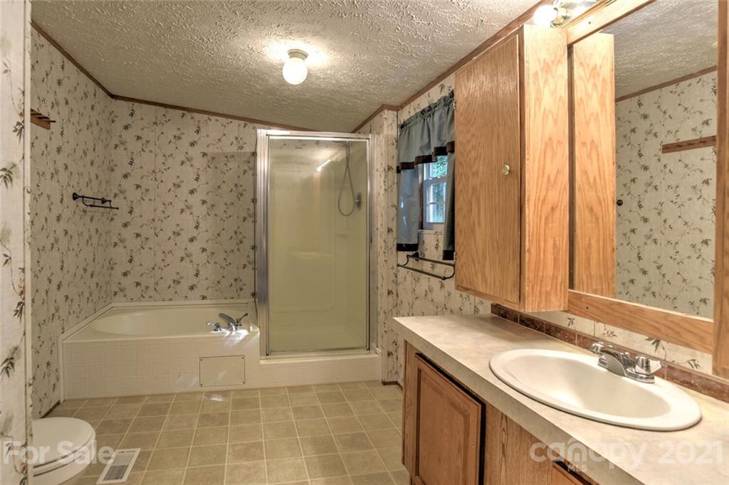 33 Weaver Ridge Drive Weaverville NC 28787