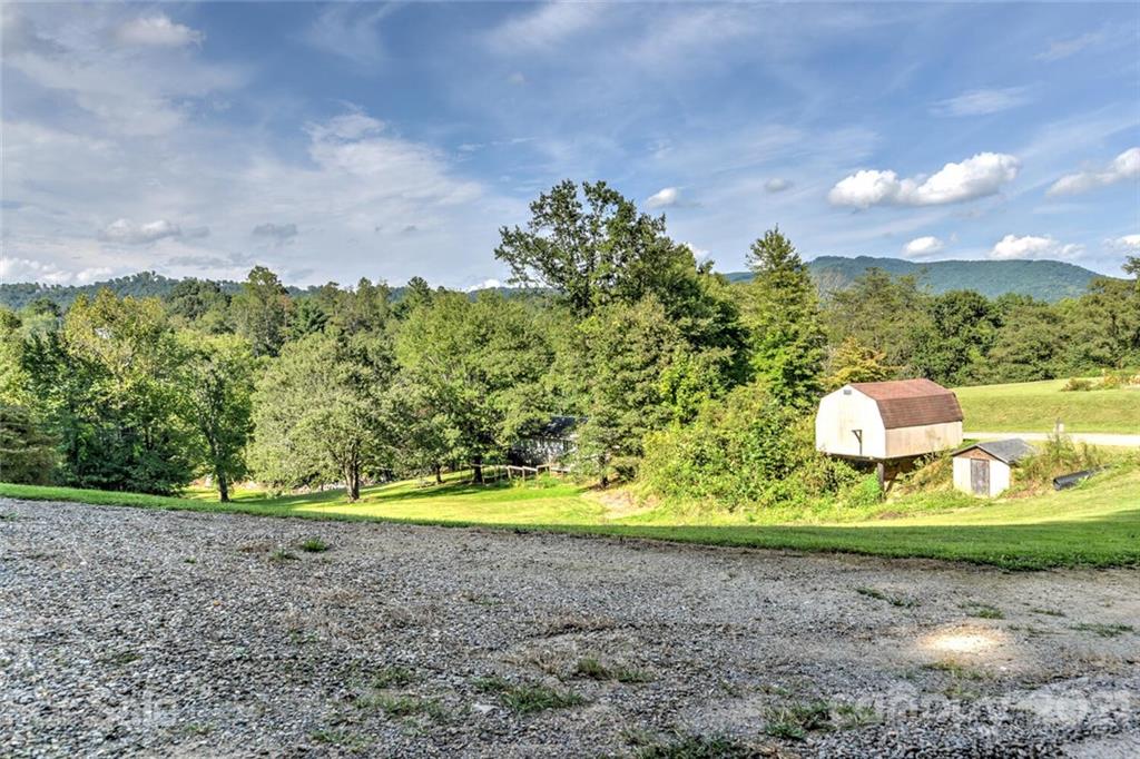 33 Weaver Ridge Drive Weaverville NC 28787