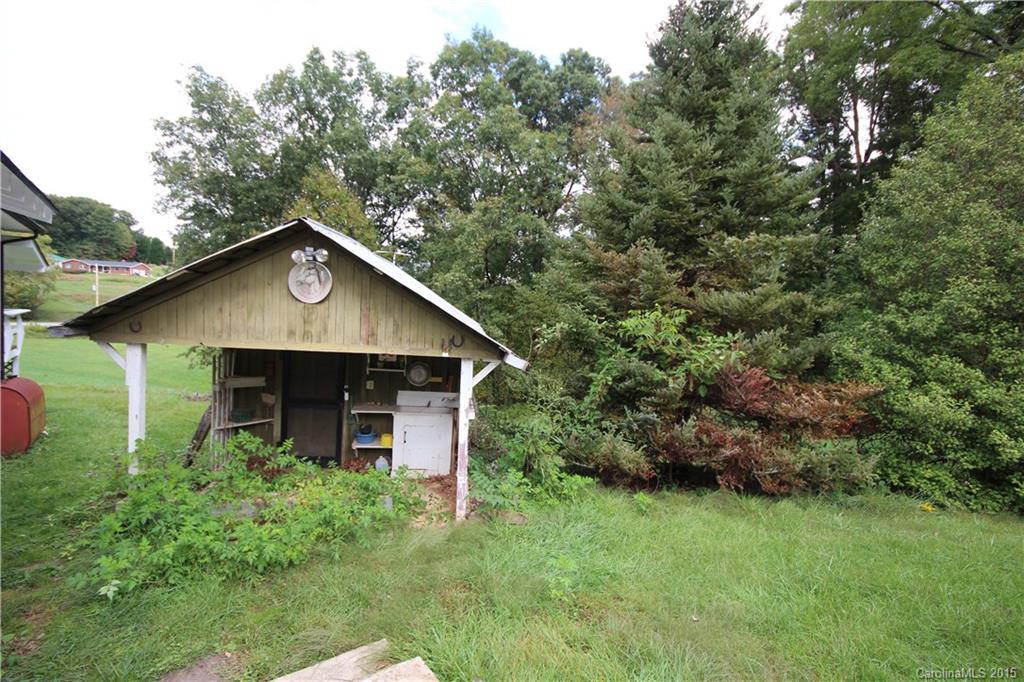 1614 Iron Duff Road Waynesville NC 28785