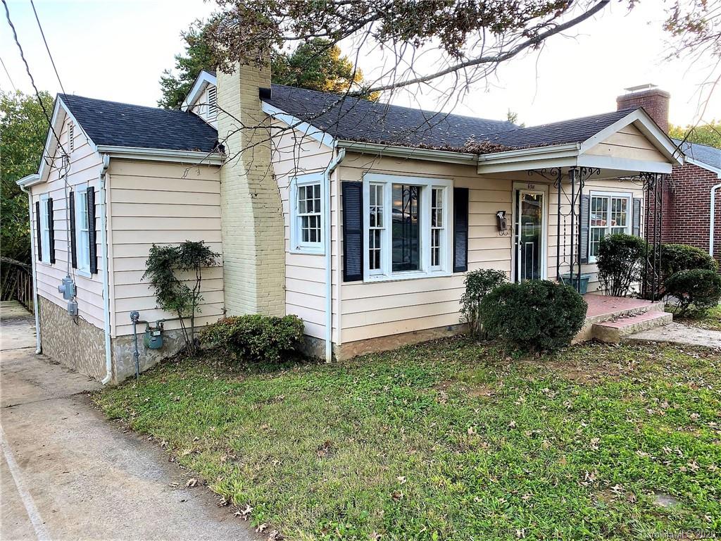 636 1st Avenue Se Hickory NC 28602