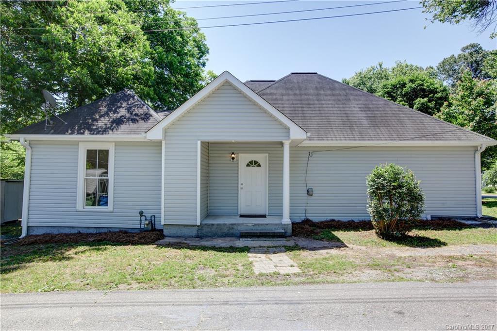 201 Tuckaseege Road Mount Holly NC 28120