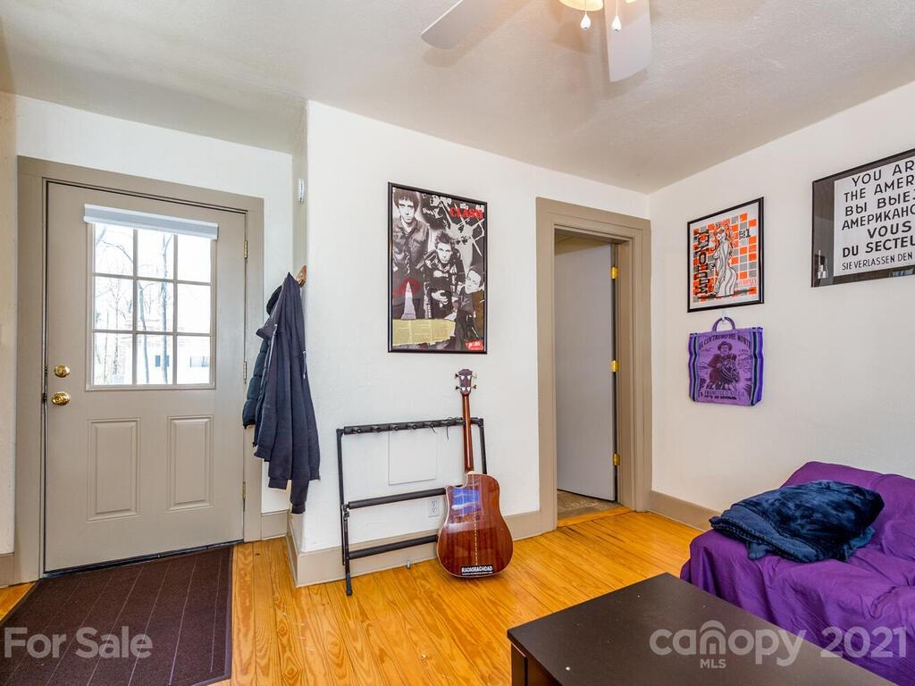 12 Mardell Circle Asheville NC 28806