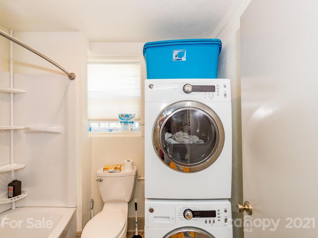 12 Mardell Circle Asheville NC 28806
