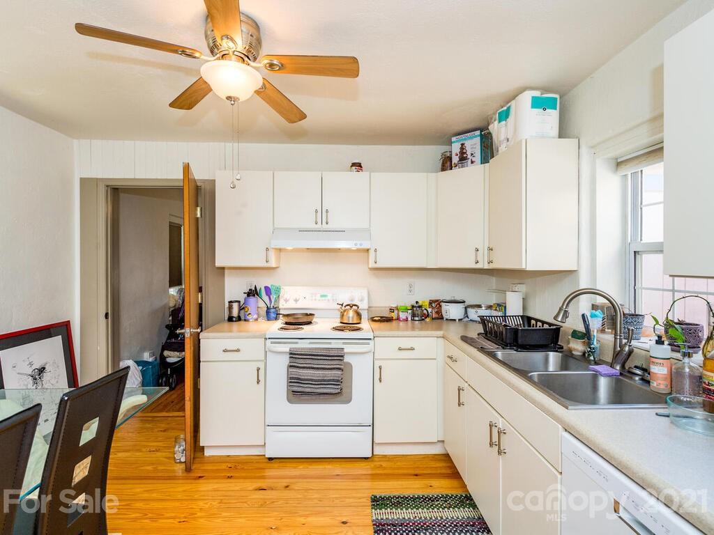 12 Mardell Circle Asheville NC 28806
