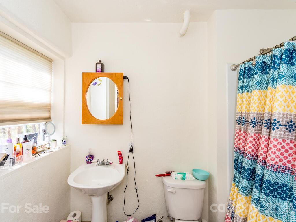 12 Mardell Circle Asheville NC 28806