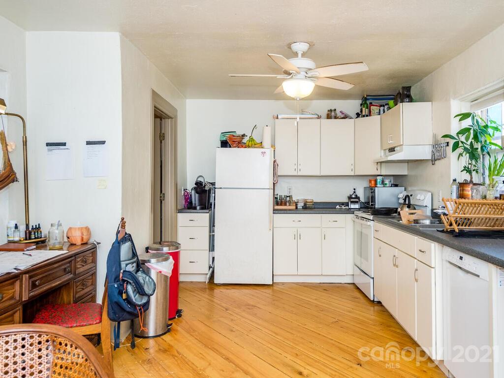12 Mardell Circle Asheville NC 28806