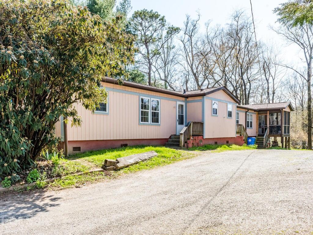 12 Mardell Circle Asheville NC 28806