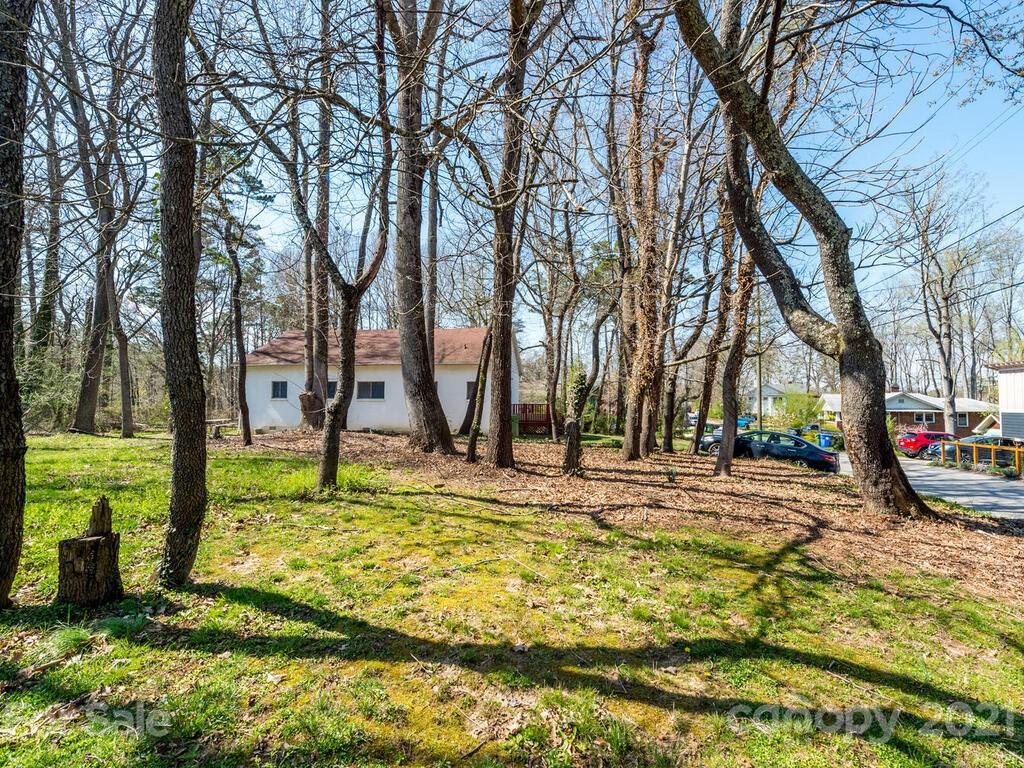 12 Mardell Circle Asheville NC 28806
