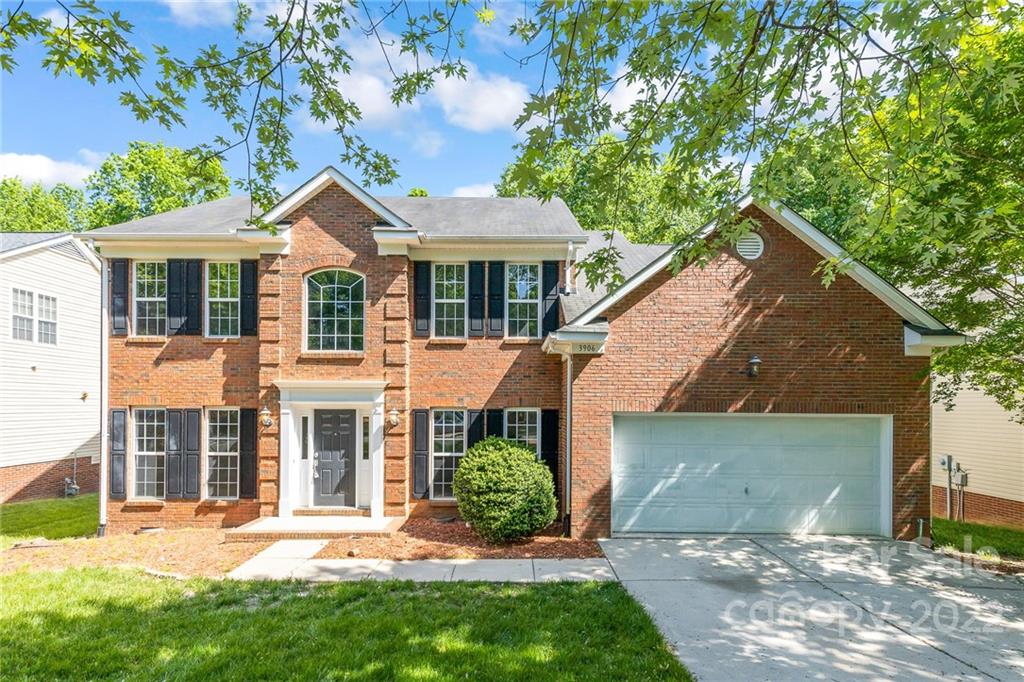 3906 Lannier Falls Lane Charlotte NC 28270
