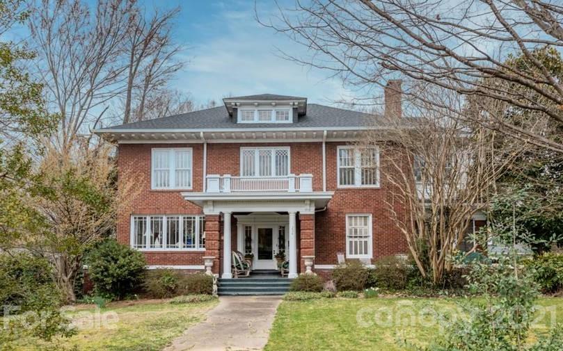 234 3rd Avenue NW Hickory NC 28601