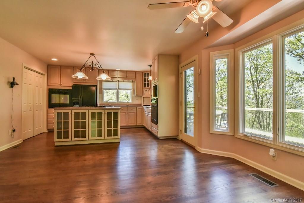7 Glencairn Heights Black Mountain NC 28711