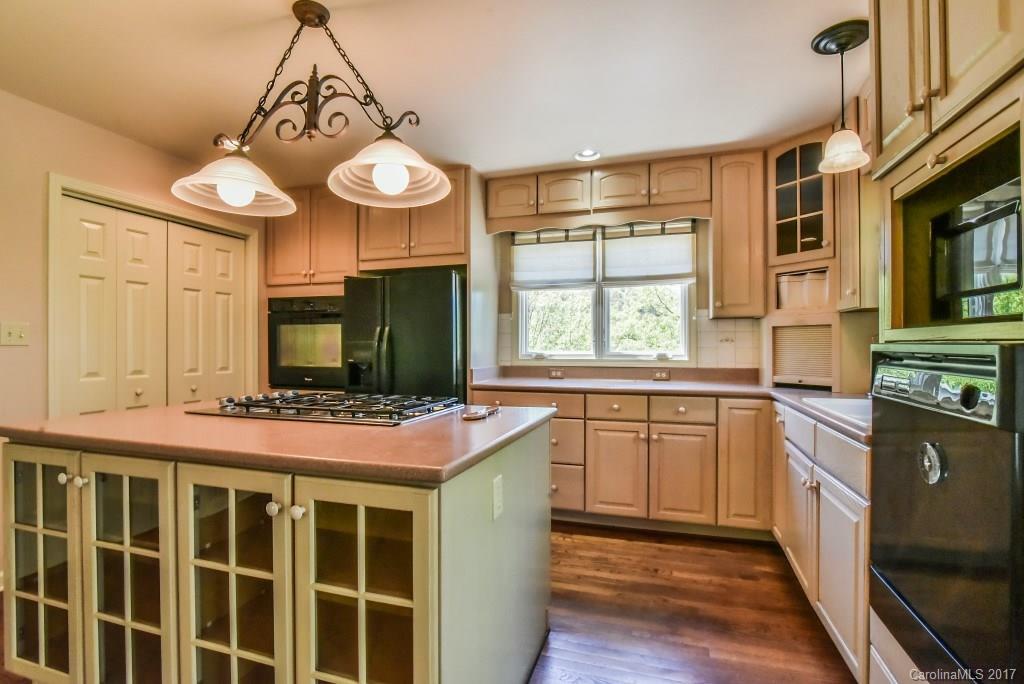 7 Glencairn Heights Black Mountain NC 28711