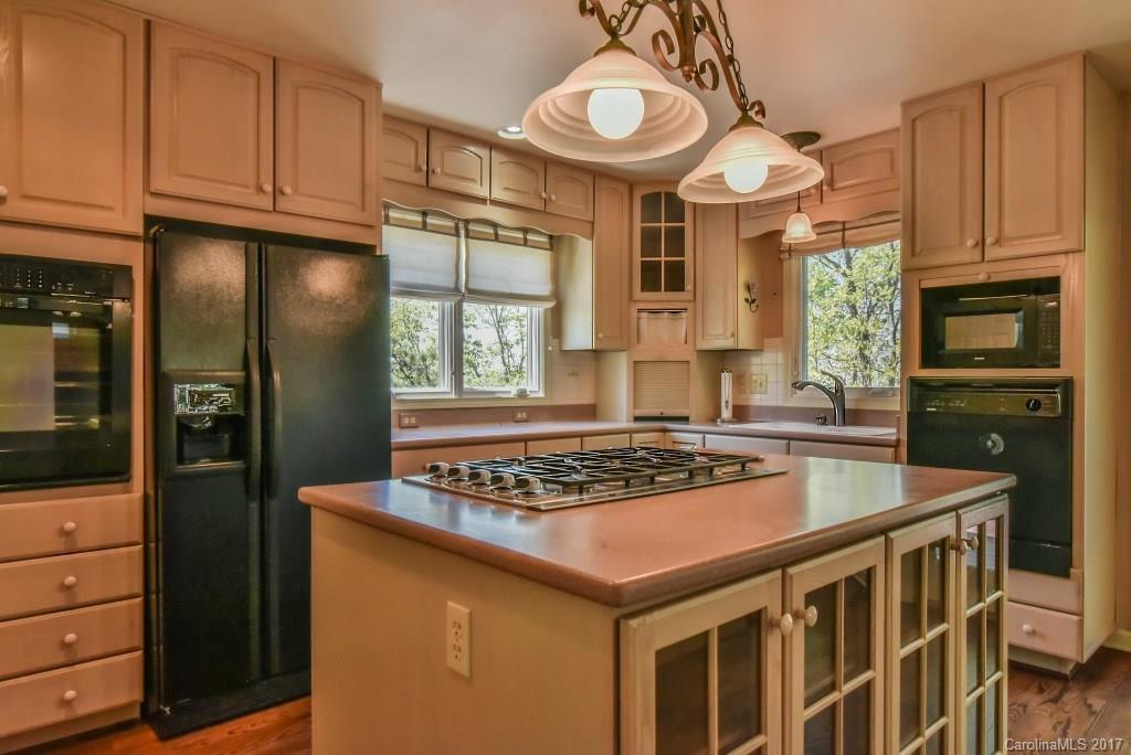 7 Glencairn Heights Black Mountain NC 28711