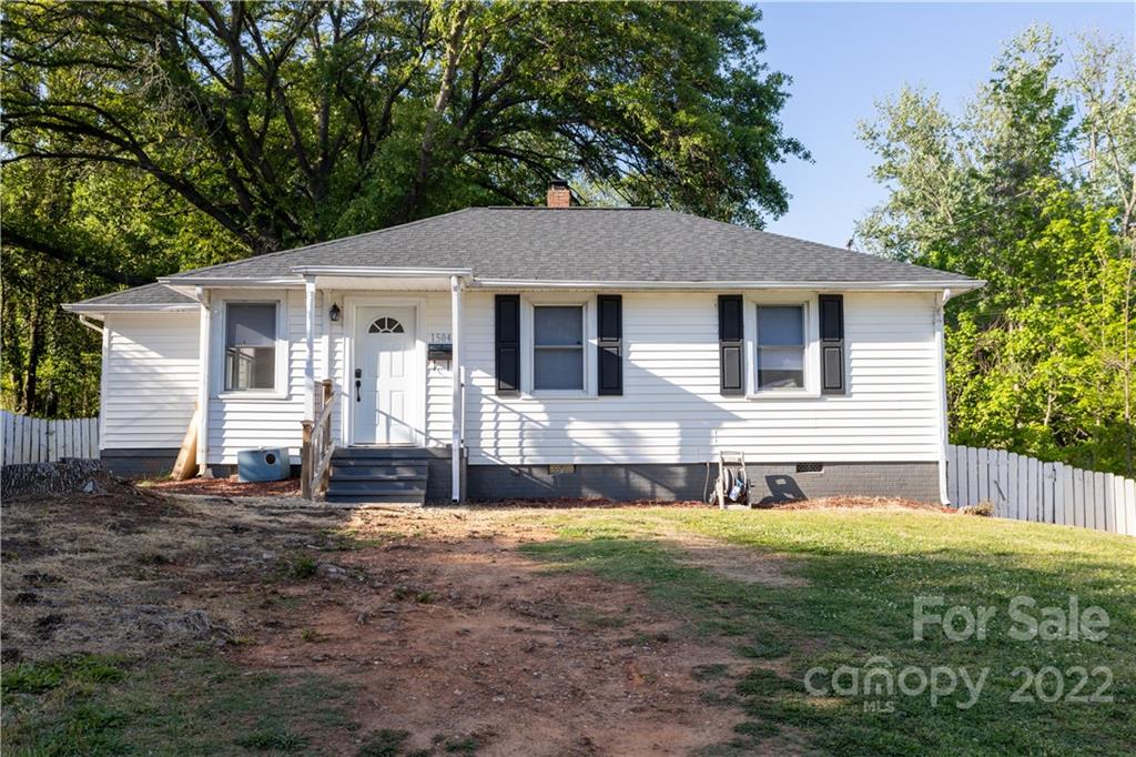1504 Poston Circle Gastonia NC 28054