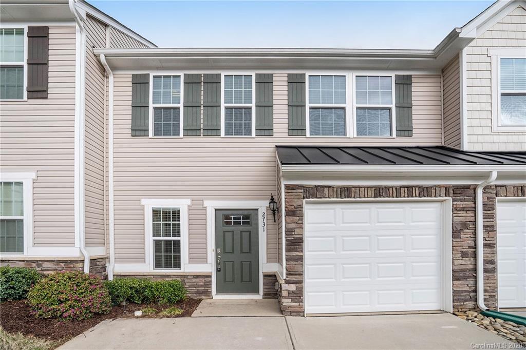 2731 Silverthorn Drive Charlotte NC 28273