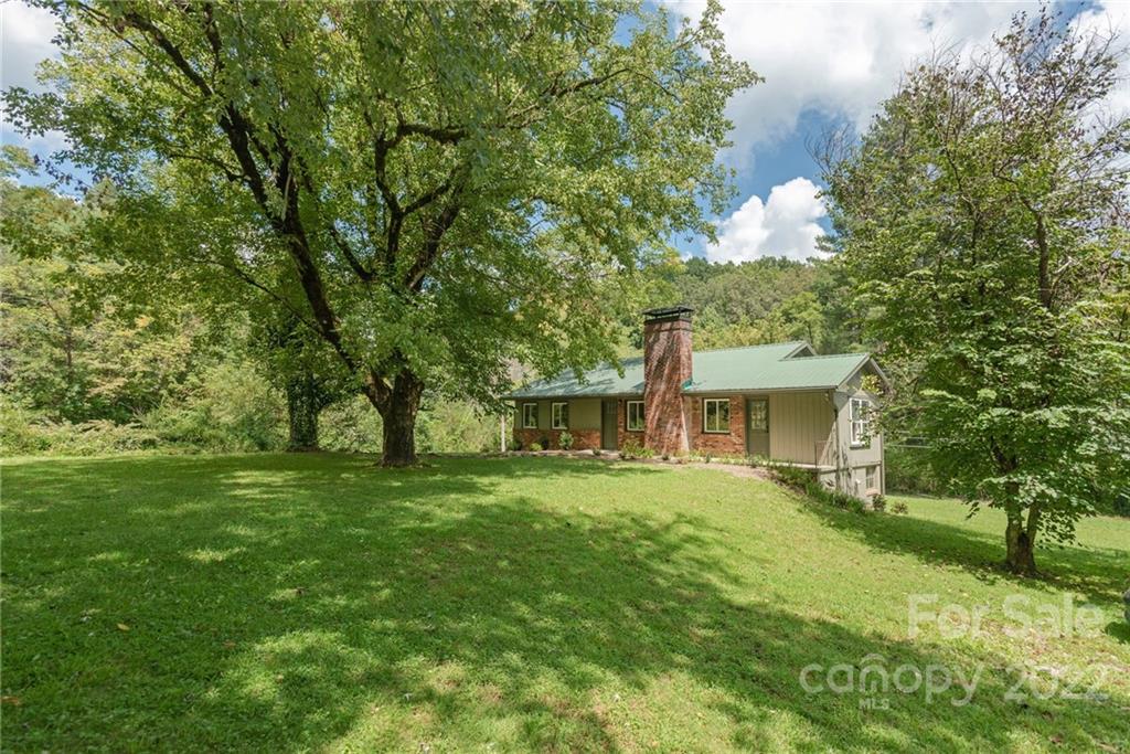 3101 Walnut Hollow Road Brevard NC 28712