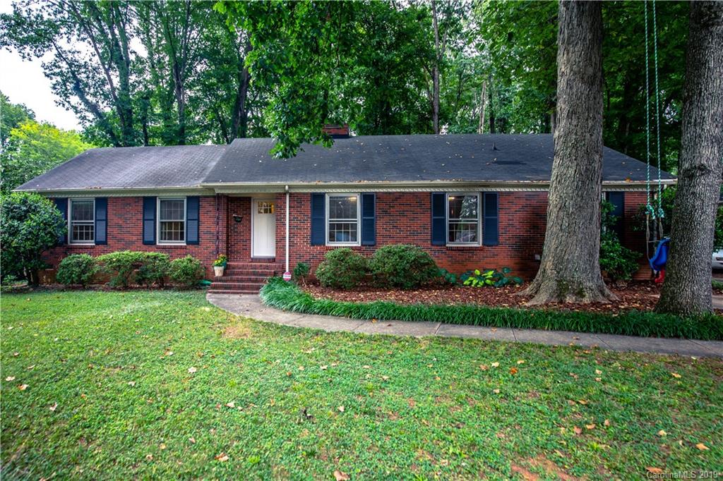 2038 Birchcrest Drive Charlotte NC 28205
