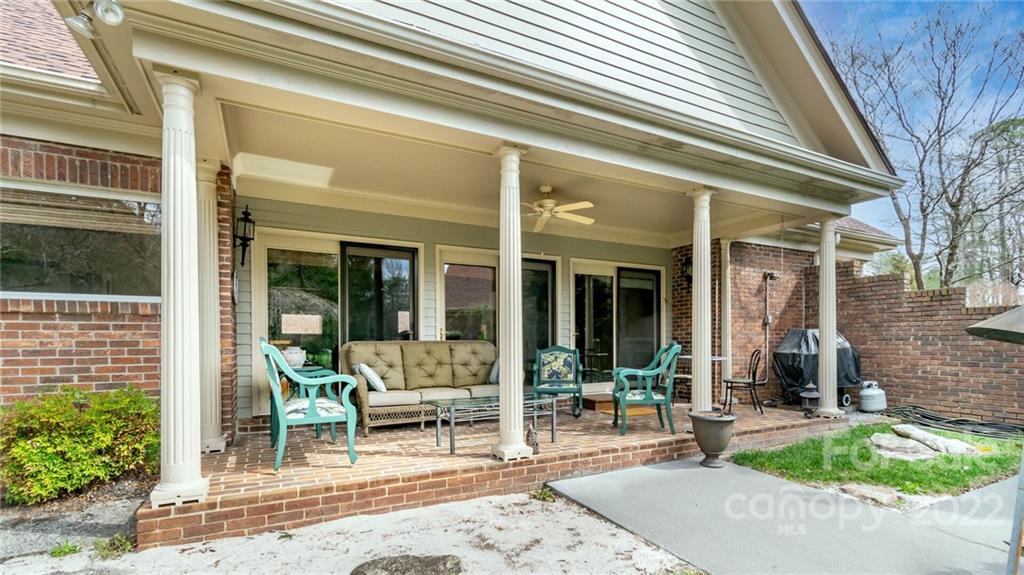 133 Glenbrook Drive Hendersonville NC 28739