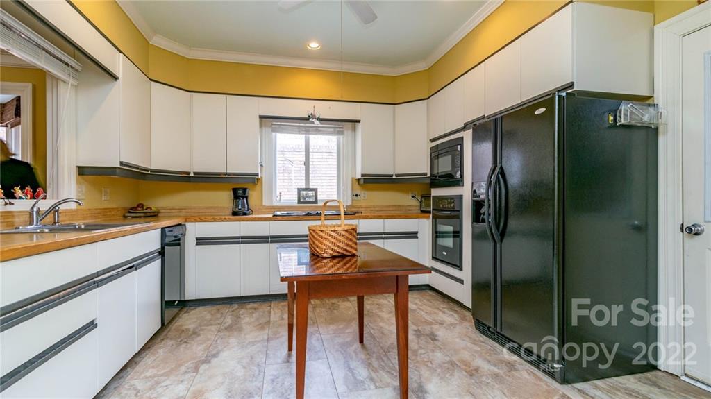 133 Glenbrook Drive Hendersonville NC 28739