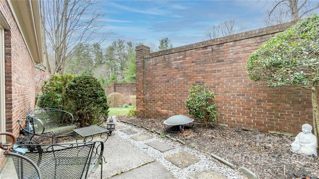133 Glenbrook Drive Hendersonville NC 28739