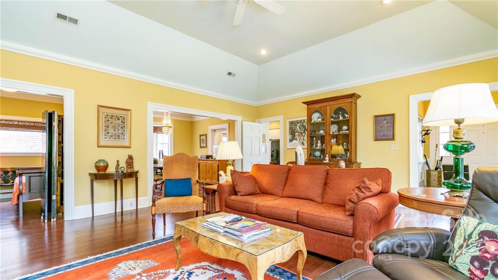 133 Glenbrook Drive Hendersonville NC 28739