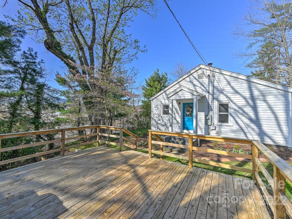 49 Mears Avenue Canton NC 28716