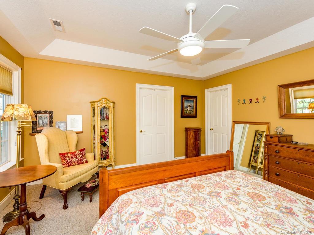 32 Stonebridge Drive Asheville NC 28805