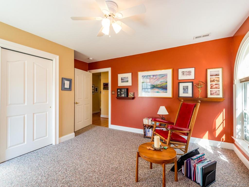 32 Stonebridge Drive Asheville NC 28805