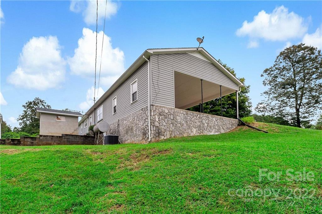 3259 Goose Creek Road Marion NC 28752