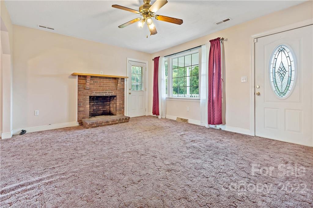 3259 Goose Creek Road Marion NC 28752