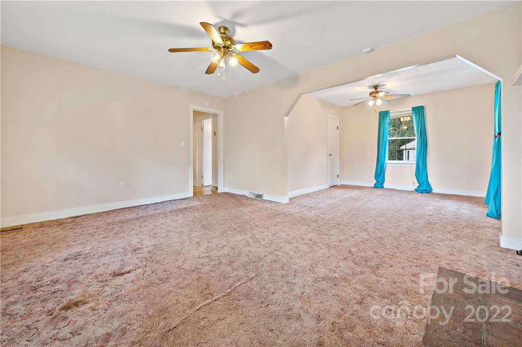 3259 Goose Creek Road Marion NC 28752