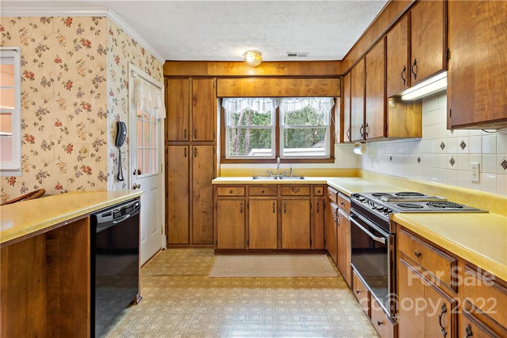 3259 Goose Creek Road Marion NC 28752