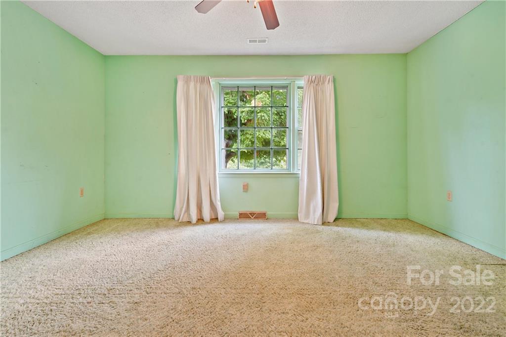 3259 Goose Creek Road Marion NC 28752