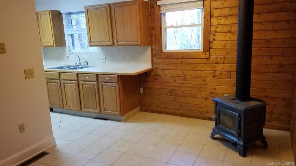 98 Johnny Marlow Road Fairview NC 28730