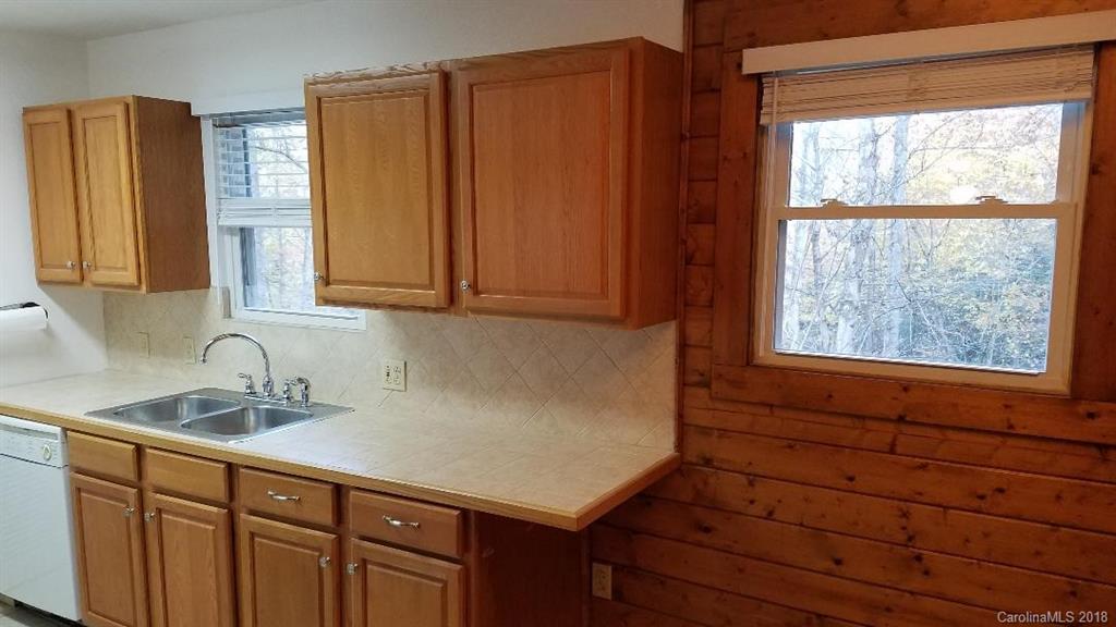 98 Johnny Marlow Road Fairview NC 28730