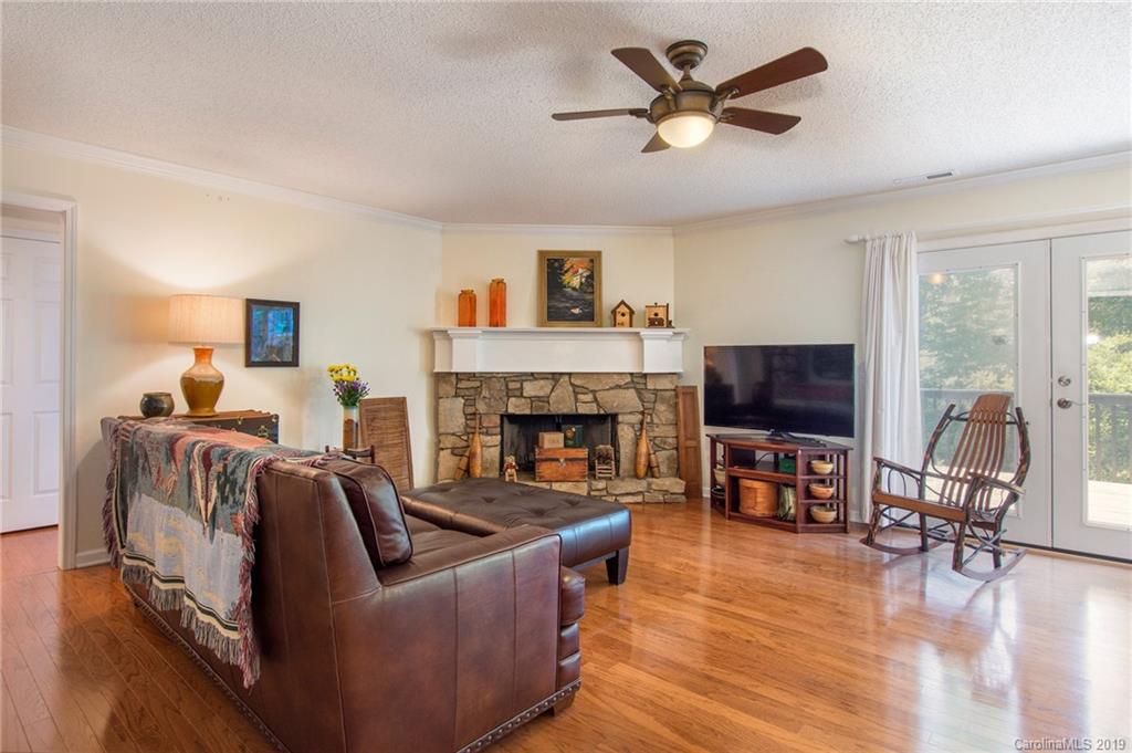 36 Antler Valley Drive Weaverville NC 28787