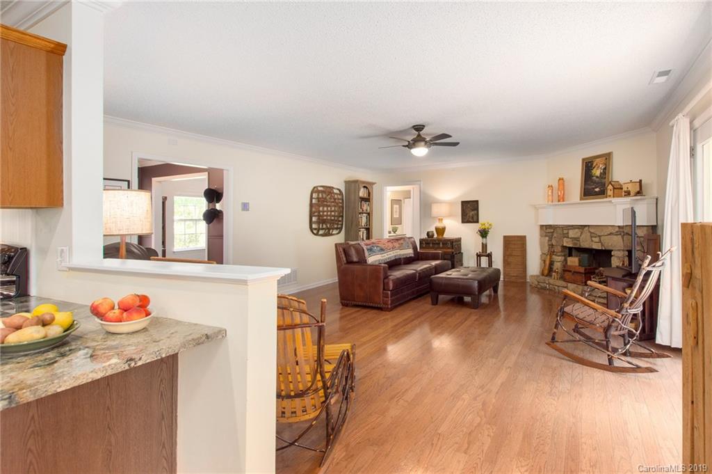 36 Antler Valley Drive Weaverville NC 28787