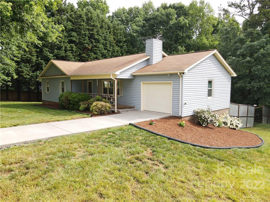 1884 Disney Lane Newton NC 28658