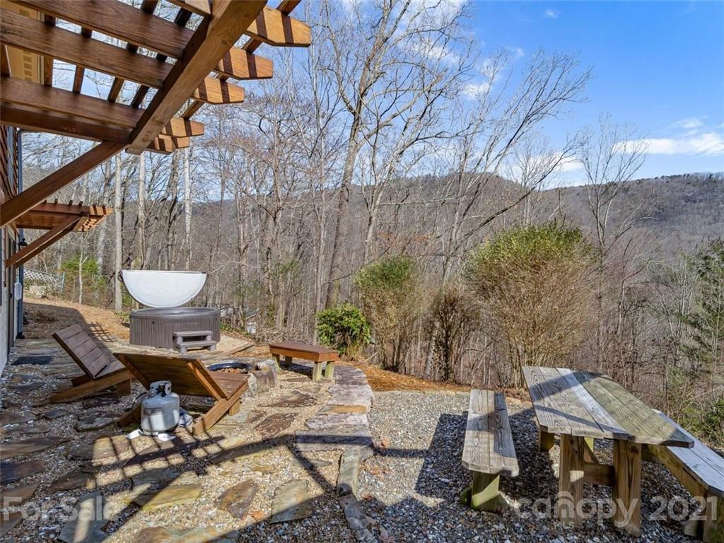 49 Weeping Cherry Forest Road Fairview NC 28730