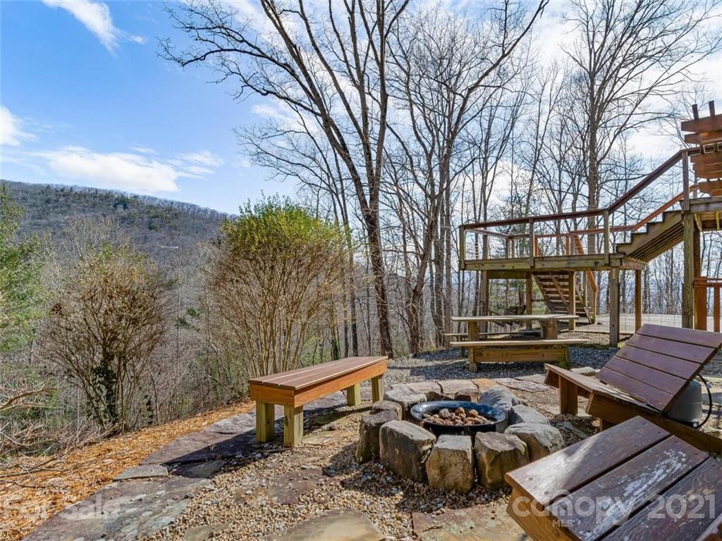 49 Weeping Cherry Forest Road Fairview NC 28730