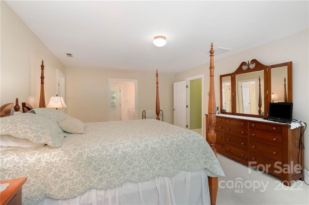 2650 Oakmeade Drive Charlotte NC 28270