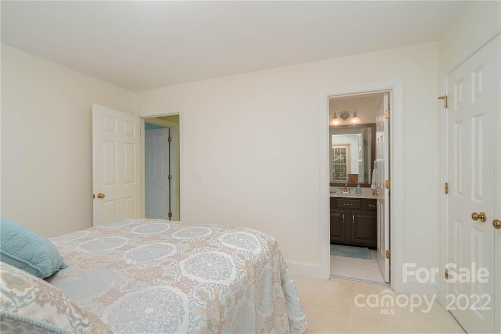 2650 Oakmeade Drive Charlotte NC 28270
